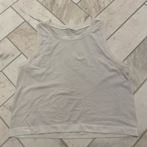 Lululemon Train to be graphic tank